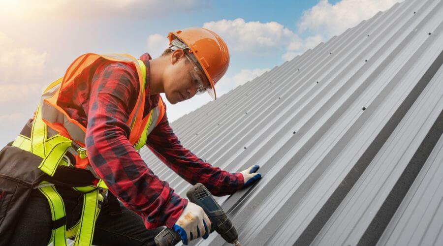Expert Emergency Roof Repairs services in Lawrence, NE
